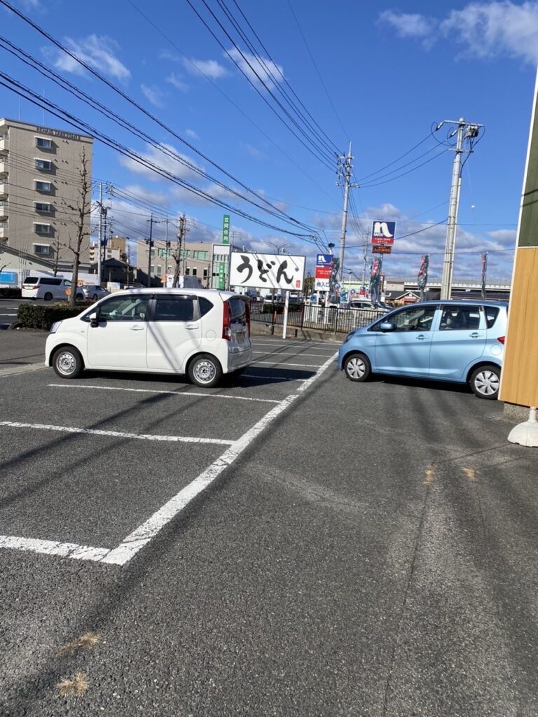 こちようどん　2025年4月efa770ab-ed8f-4cde-8bb7-bcc472a7a6ce（大）駐車場